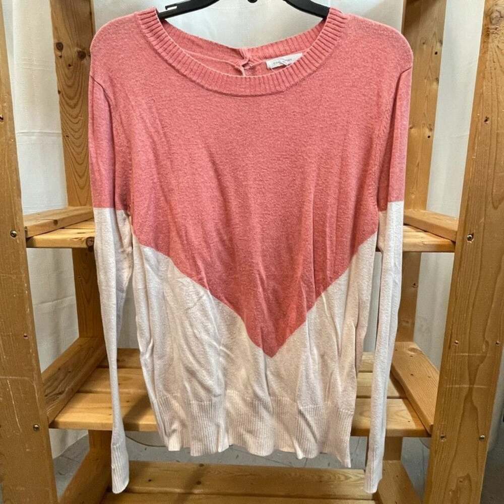 41 Hawthorn Presley M Med colorblock button-back sweater coral cream chevron pat